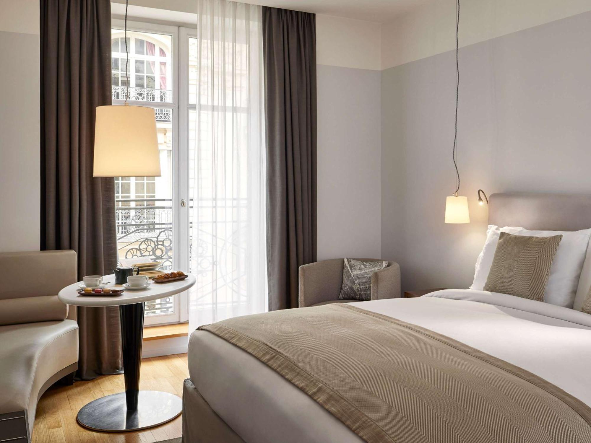 Отель Sofitel Paris Arc De Triomphe Экстерьер фото